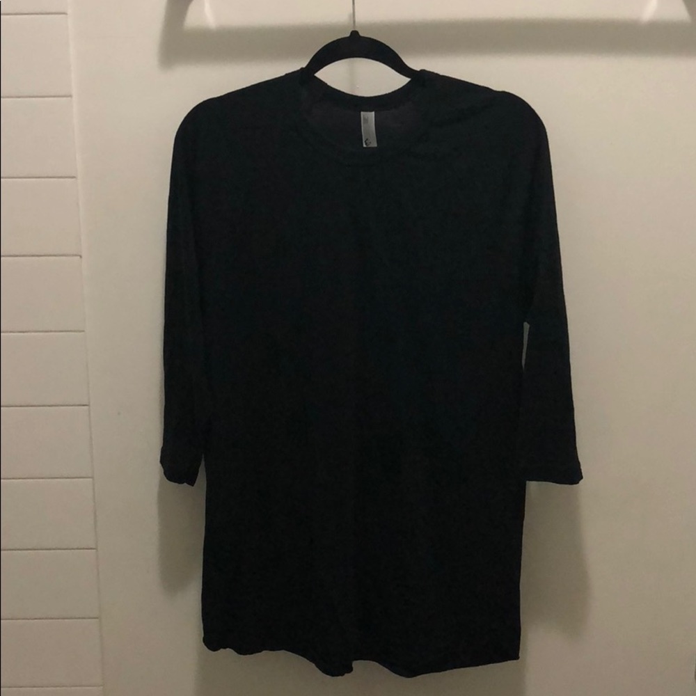 3/4 sleeve long crew neck shirt